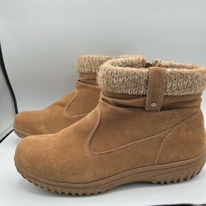 KHOMBU Women’s Size 11M Laura Chestnut Brown Suede LeatherBoot Knit Trim Zip
